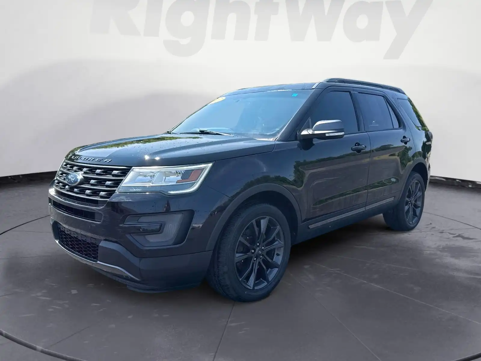 2017 Ford Explorer XLT 4WD's photo