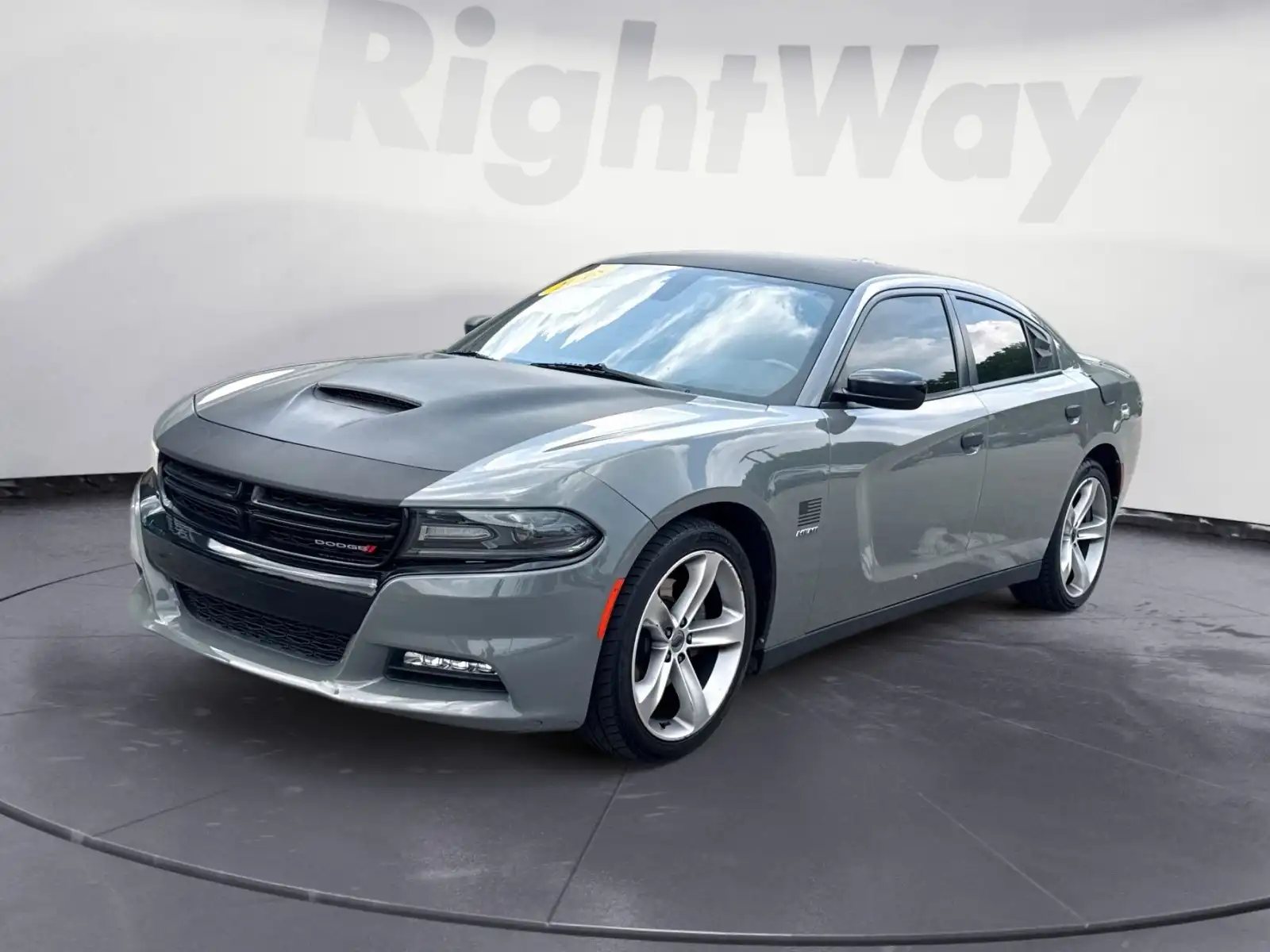 2018 Dodge Charger R/T's photo