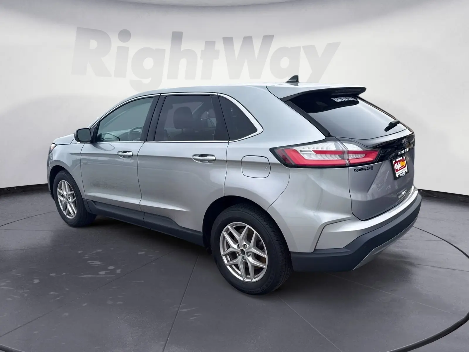 2024 Ford Edge SEL AWD photo 3