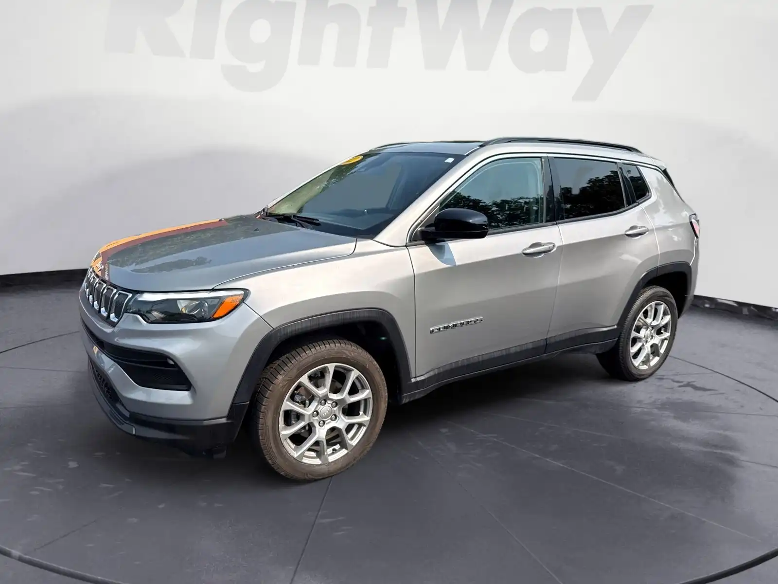 2022 Jeep Compass Latitude Lux 4X4's photo