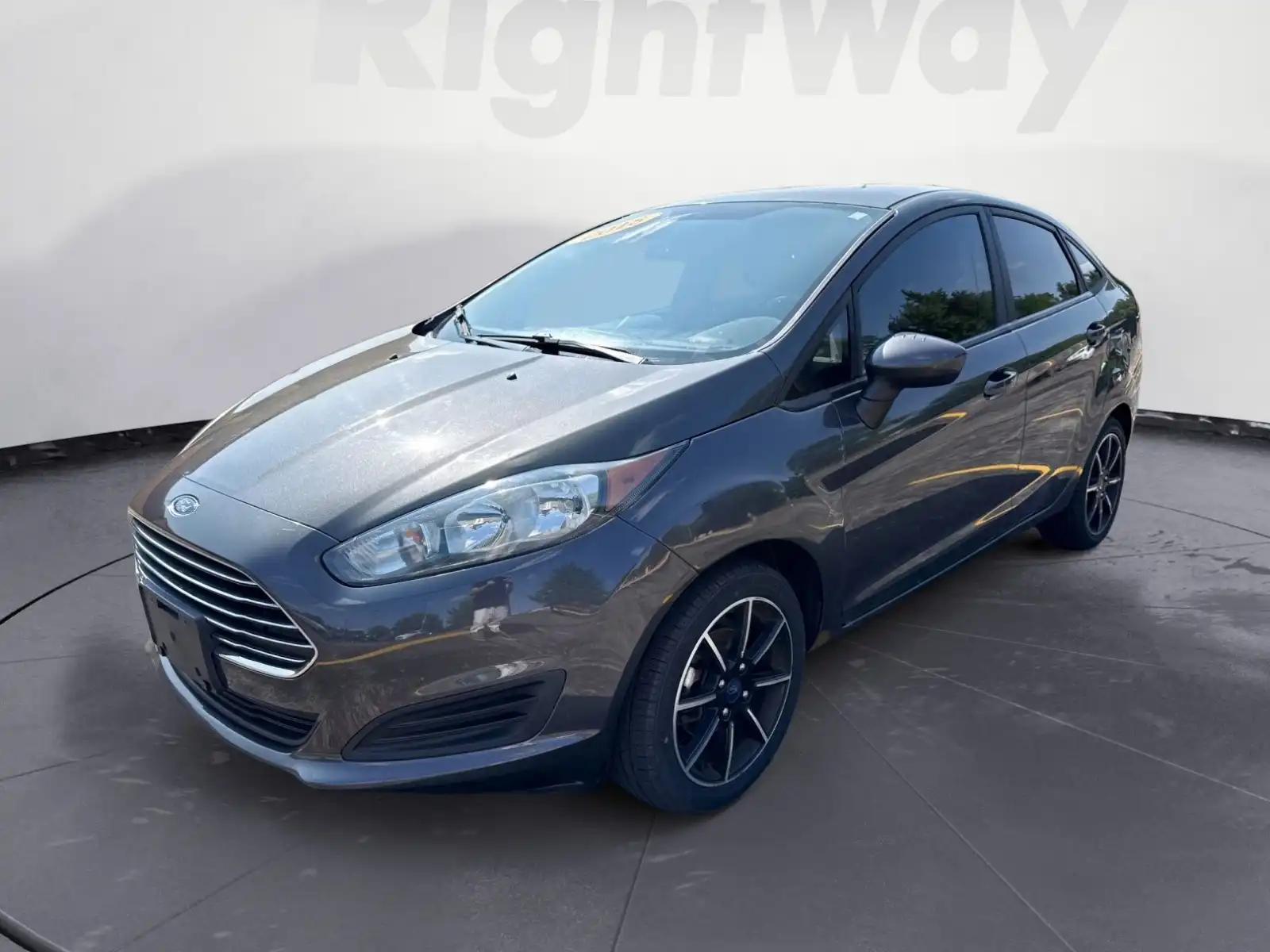 2018 Ford Fiesta SE Sedan's photo