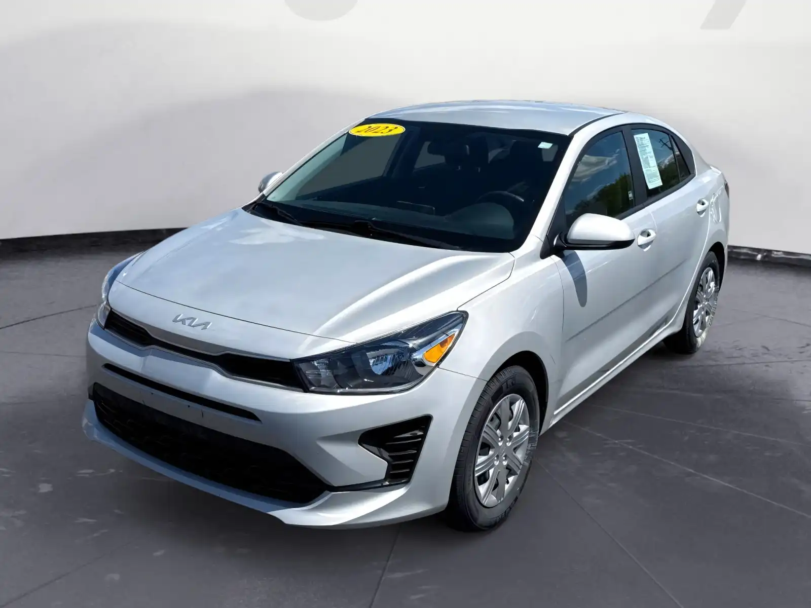 2023 Kia Rio LX iVT's photo