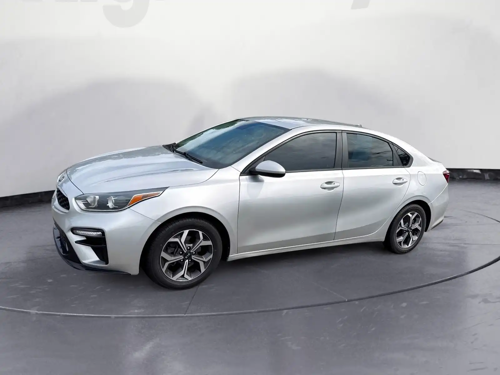 2021 Kia Forte LXS Auto's photo