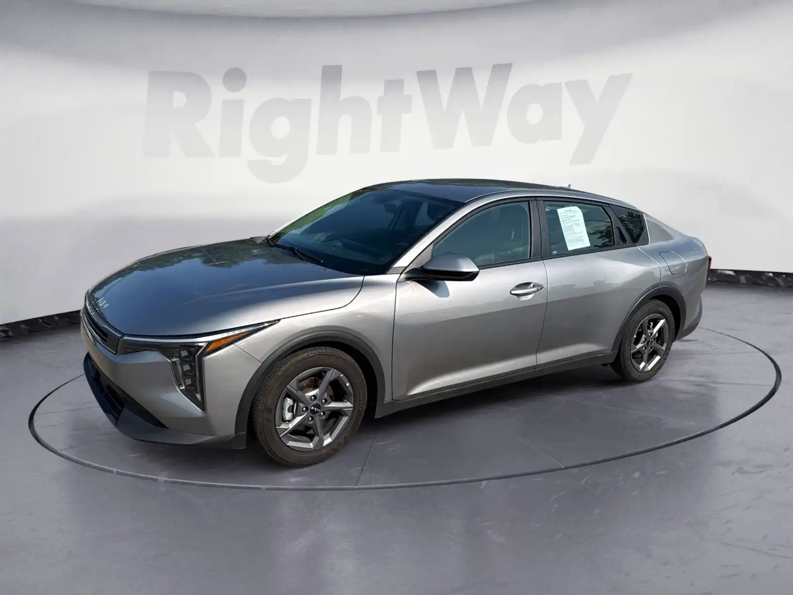 2025 Kia K4 LXS AT's photo