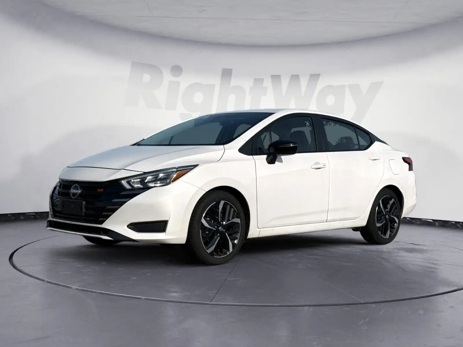 2024 Nissan Versa 1.6 SR CVT's photo