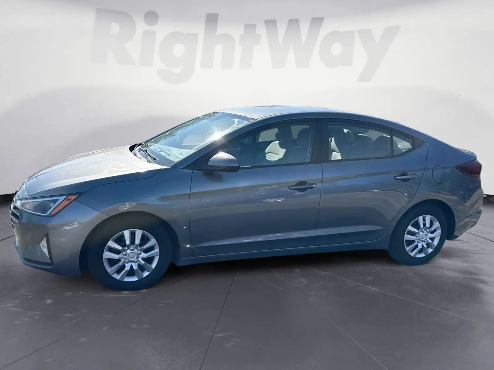 2019 Hyundai Elantra 2.0 SE A/T's photo