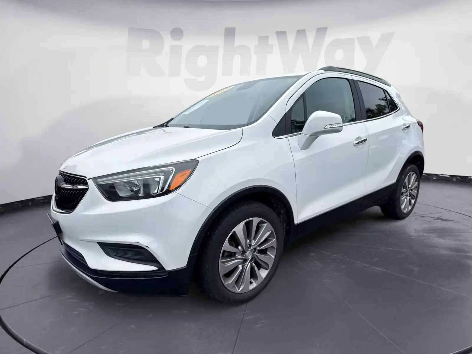 2017 Buick Encore Preferred's photo