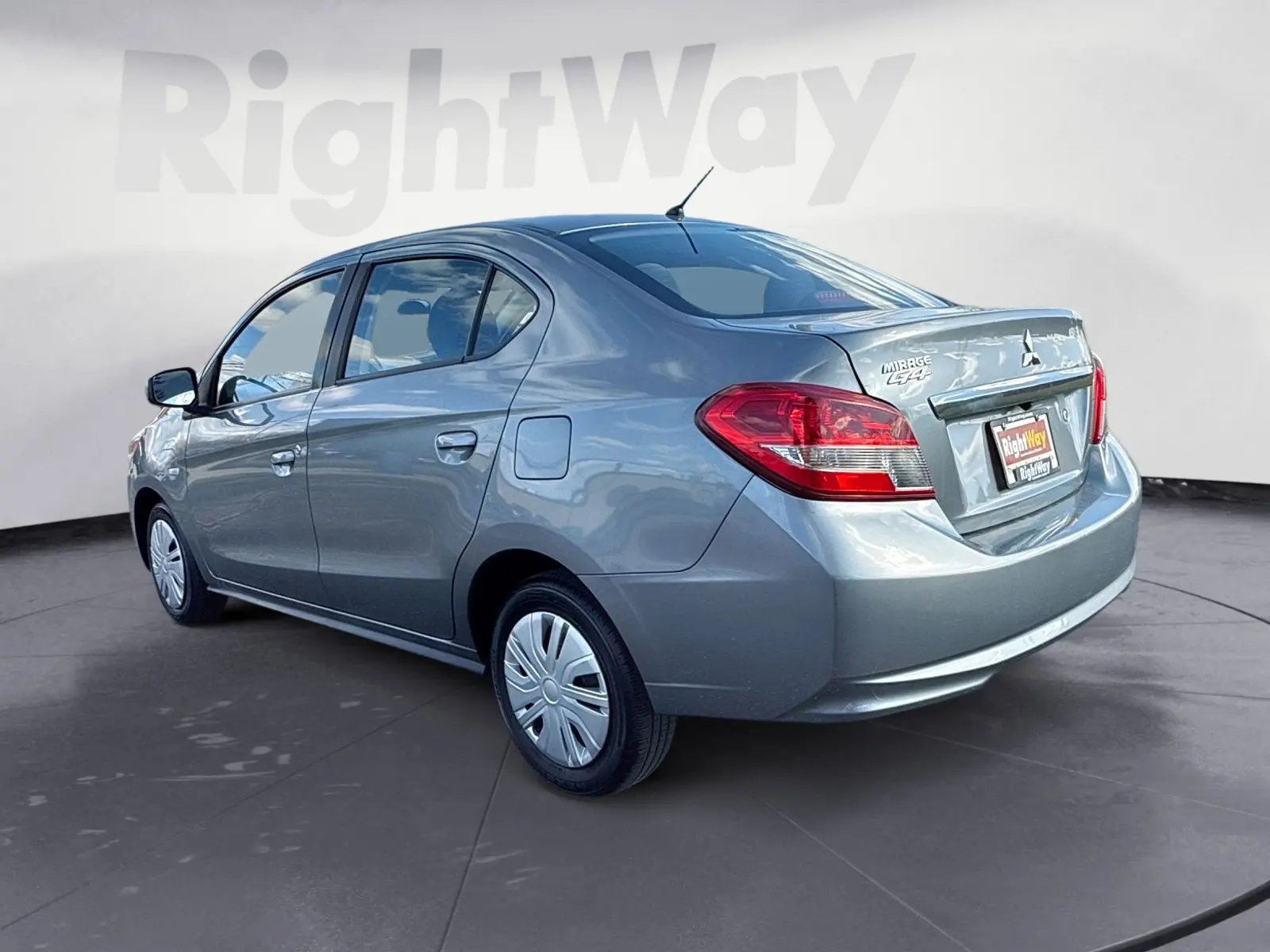 2020 Mitsubishi Mirage ES CVT photo 3