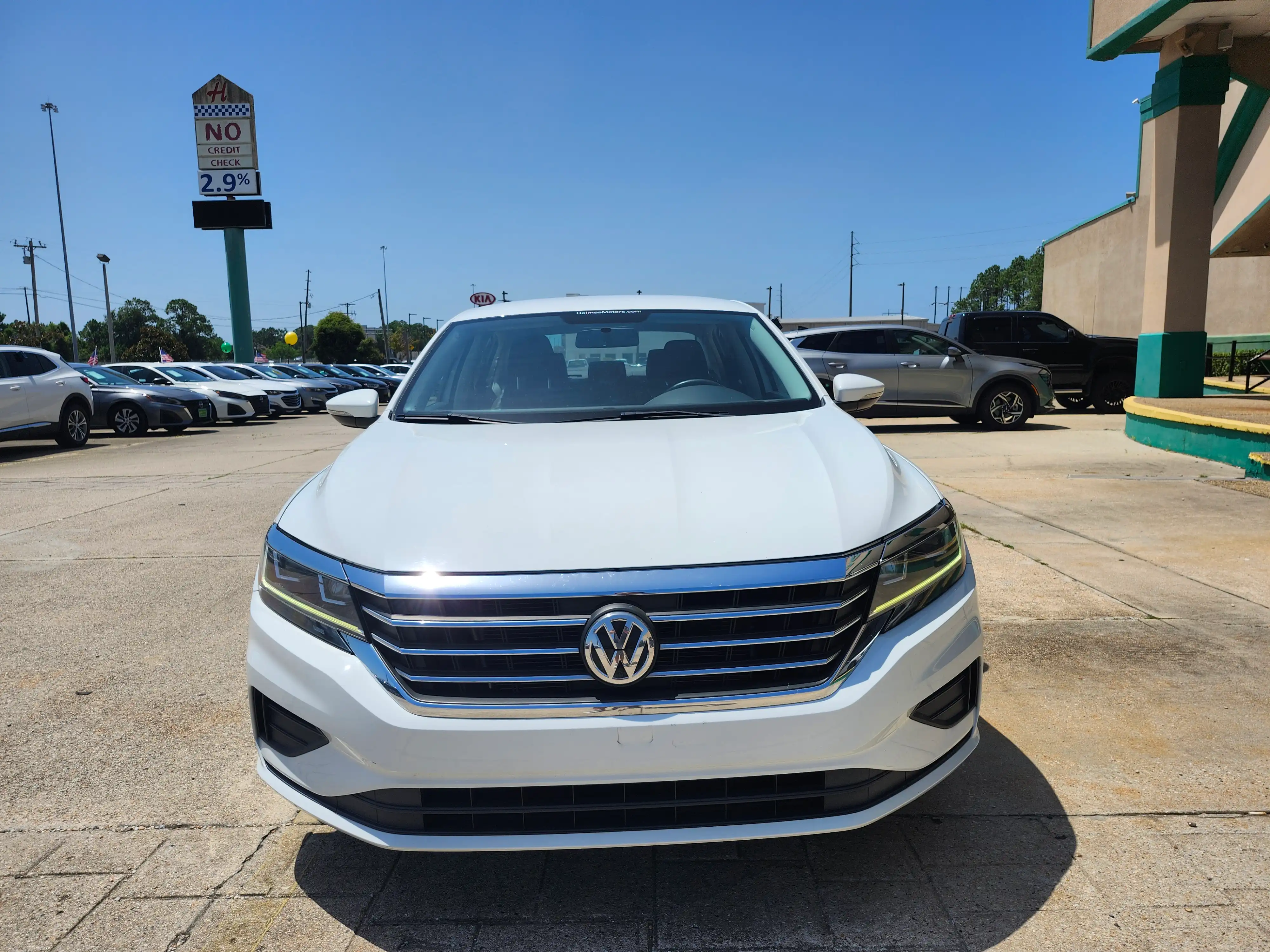 2020 Volkswagen Passat 2.0T S Auto's photo