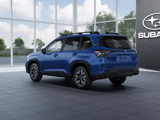 2026 Subaru Forester Premium photo 4