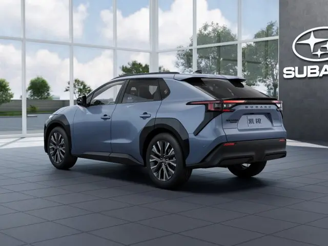 2027 Subaru Solterra undefined photo 4