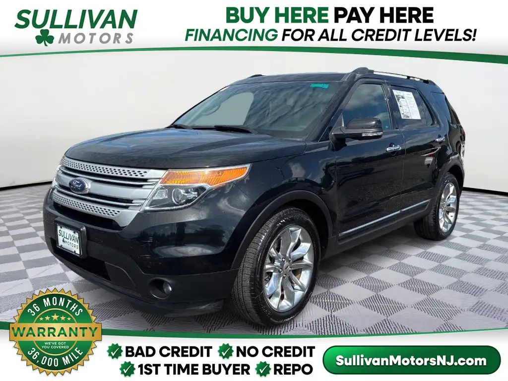 2015 Ford Explorer XLT photo 1