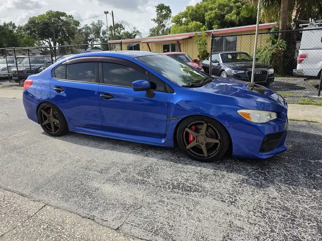 2017 Subaru WRX 2.0 Premium's photo