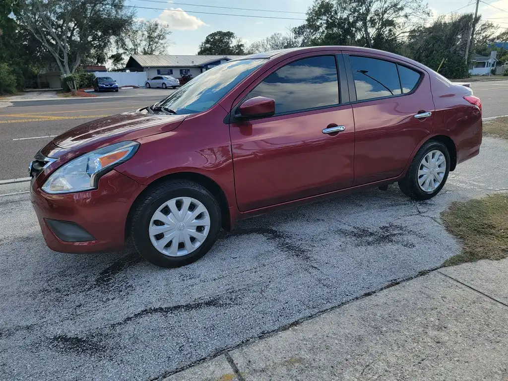 2016 Nissan Versa 1.6 SV CVT's photo