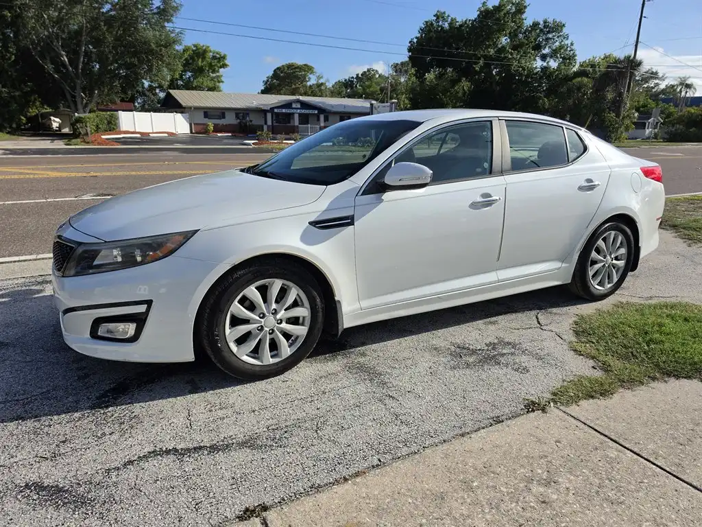 2014 Kia Optima EX AT's photo