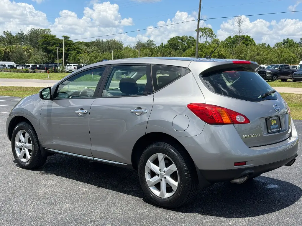 2009 Nissan Murano S FWD photo 3