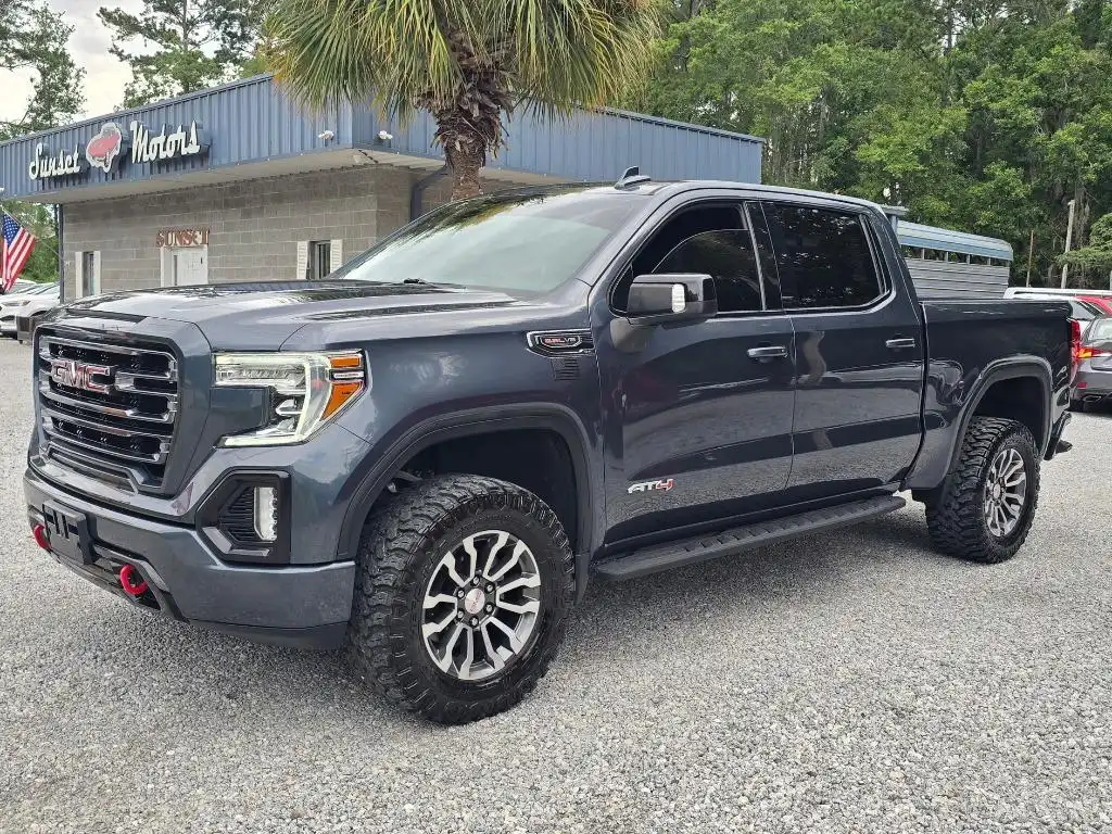 2022 GMC Sierra 4WD Crew Cab Short Box AT4's photo
