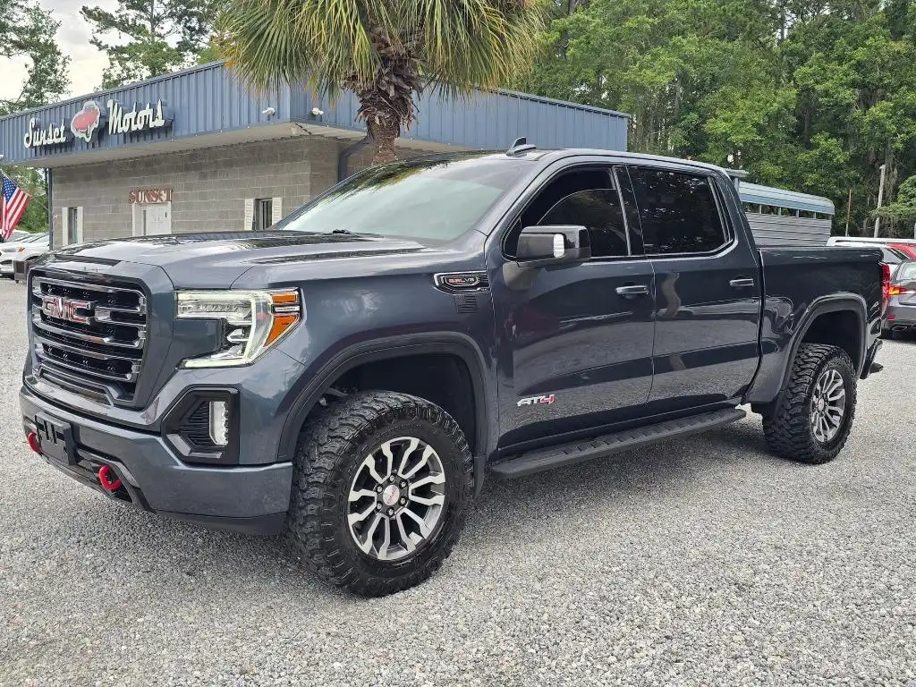 2022 GMC Sierra 4WD Crew Cab Short Box AT4's photo
