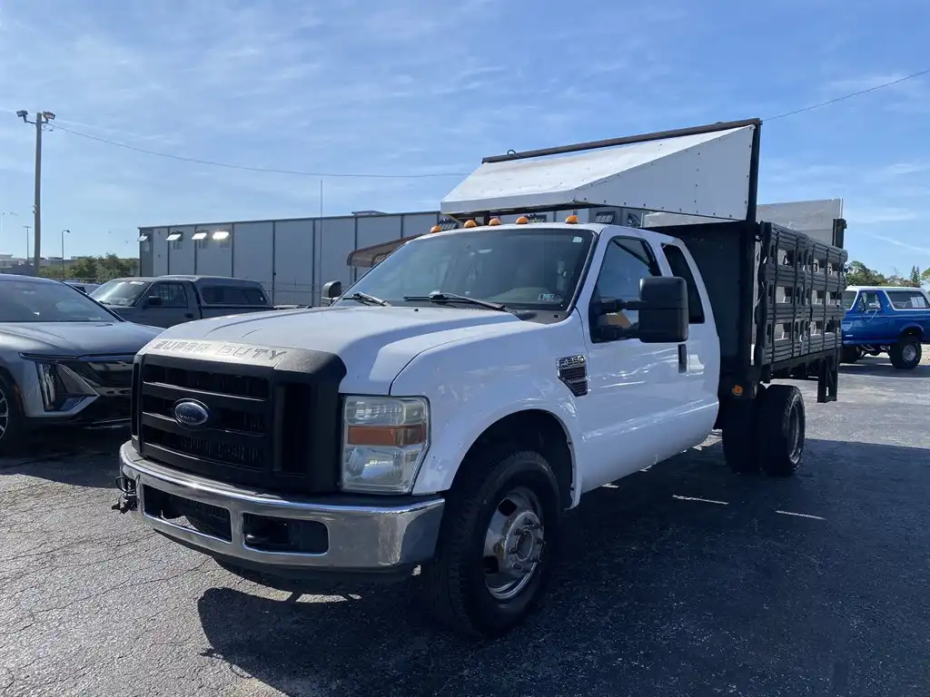 2008 Ford F-350 XL SuperCab DRW 162 in's photo