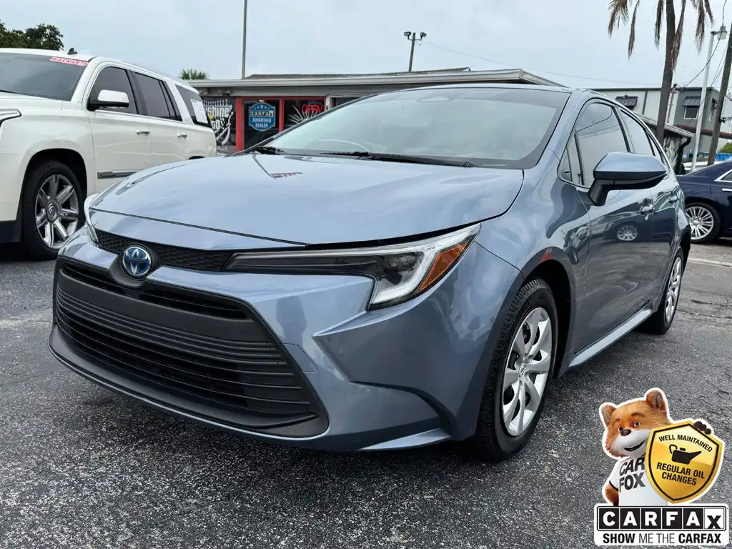 2023 Toyota Corolla LE Hybrid CVT's photo