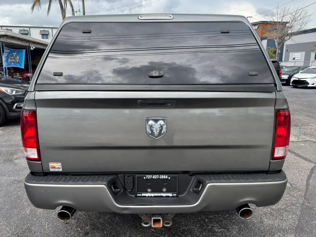 2012 RAM 1500 ST Regular Cab SWB photo 4