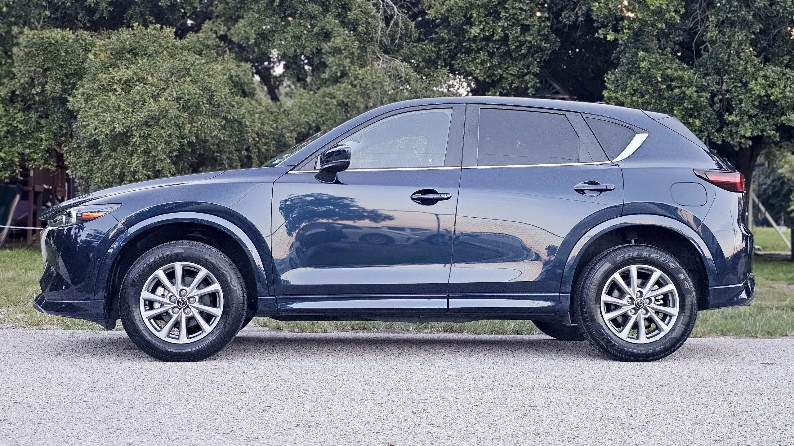 2025 Mazda CX-5 S Preferred package Auto AWD photo 5