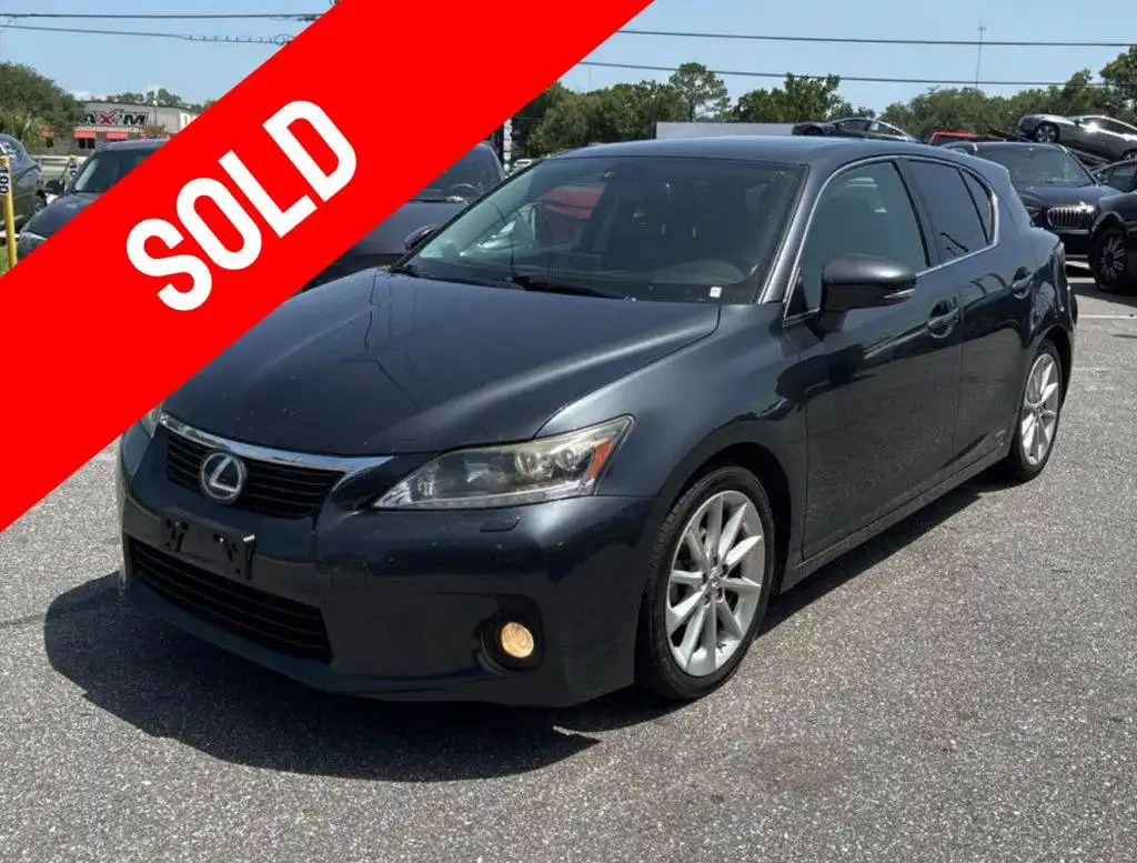 2011 Lexus CT 200h 200h Premium's photo