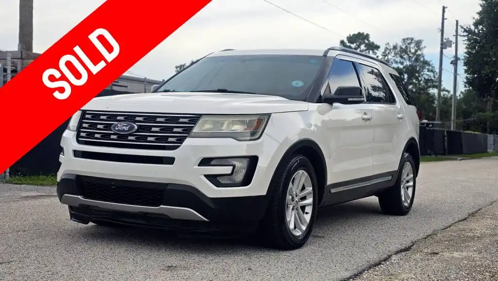 2016 Ford Explorer XLT FWD's photo