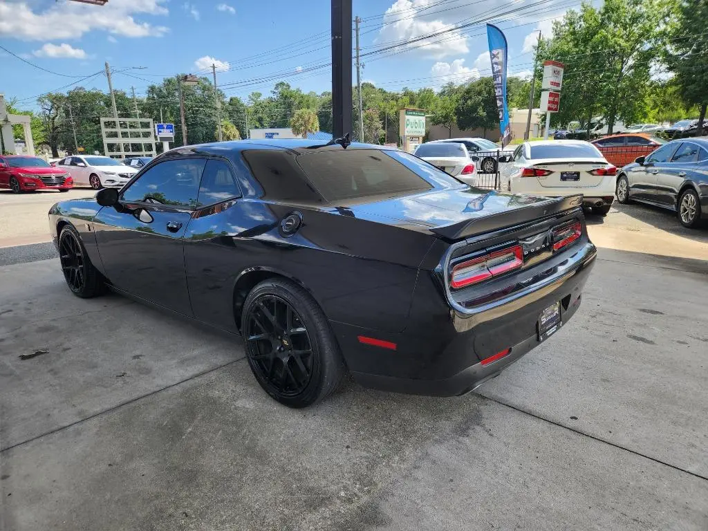 2016 Dodge Challenger Scat Pack photo 3