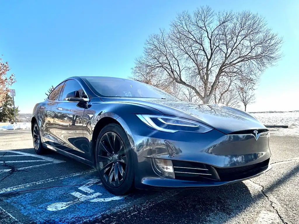 2018 Tesla Model S 75D's photo