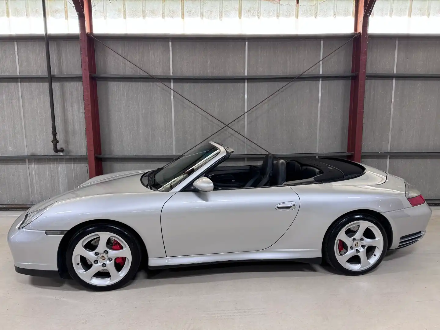 2004 Porsche 911 Carrera Cabriolet's photo