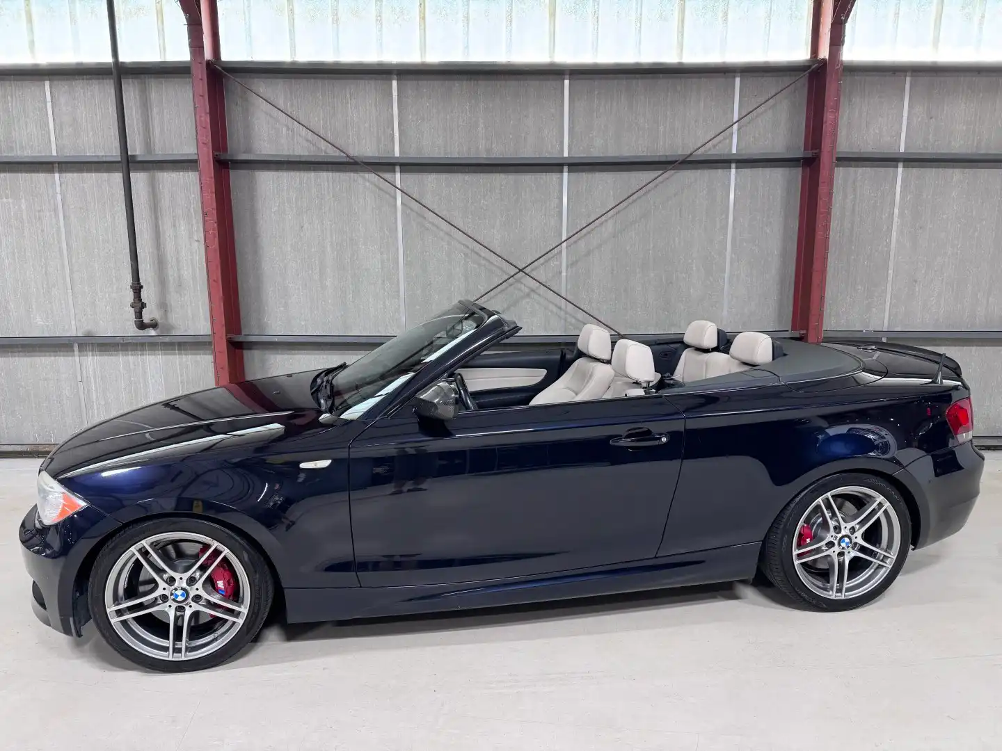 2013 BMW 1 Series 135is Convertible's photo