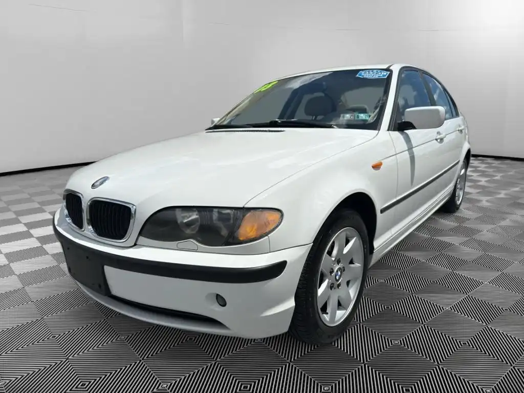 2003 BMW 3 Series 325xi's photo