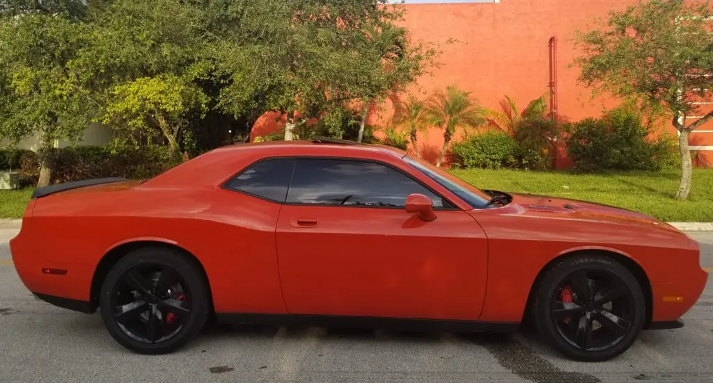 2009 Dodge Challenger SRT8 photo 5