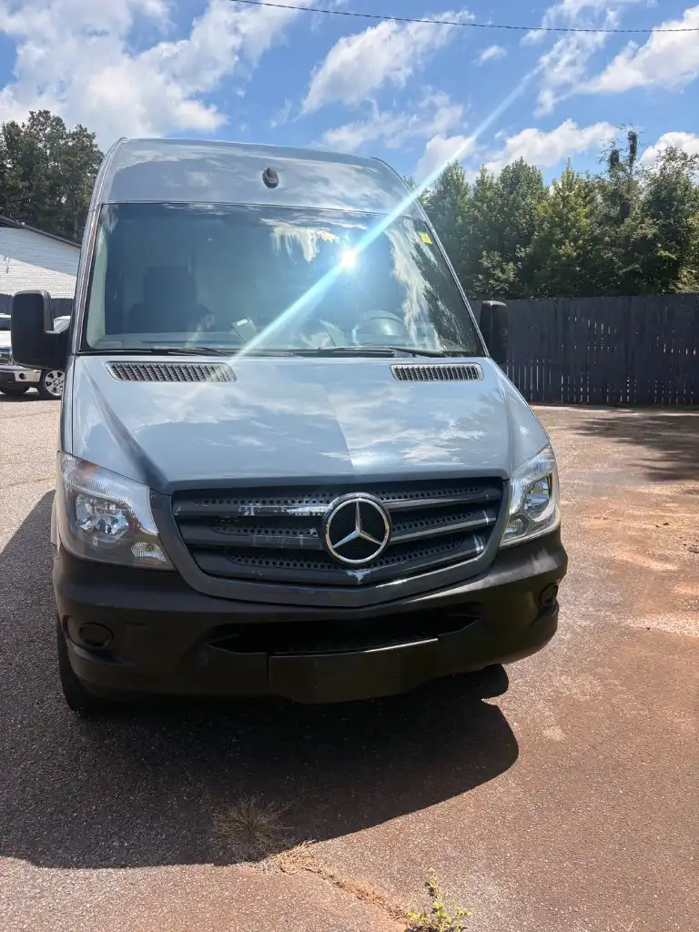 2018 Mercedes-Benz Sprinter 2500 144 WB High Roof's photo