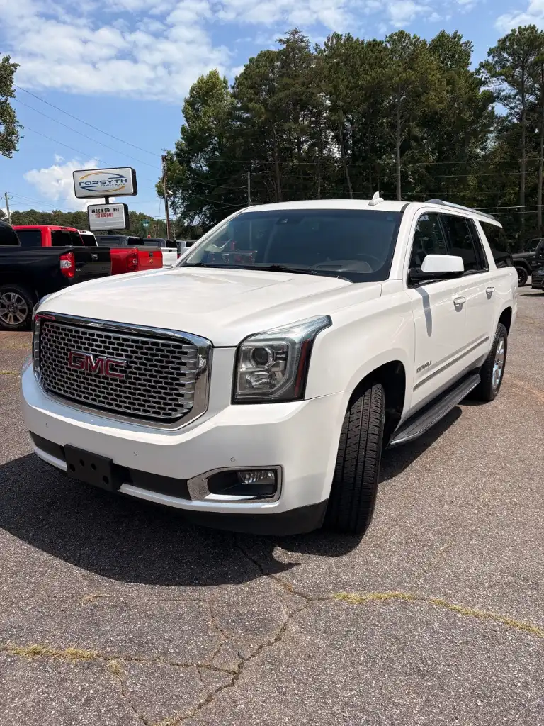 2016 GMC Yukon Denali AWD's photo