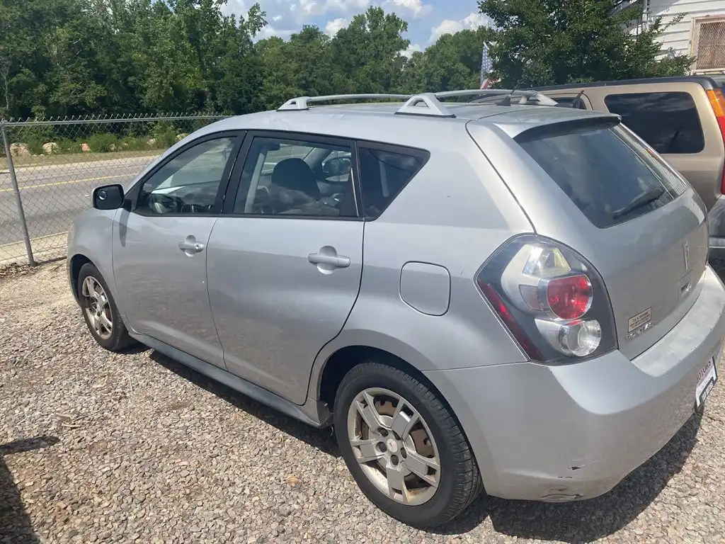 2009 Pontiac Vibe 2.4L's photo