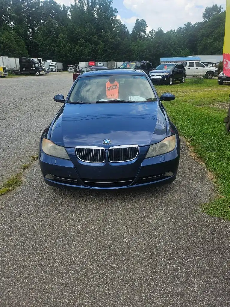 2006 BMW 3 Series 330xi's photo