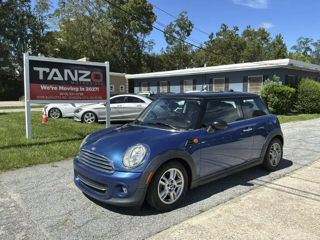 2013 MINI Cooper Base's photo