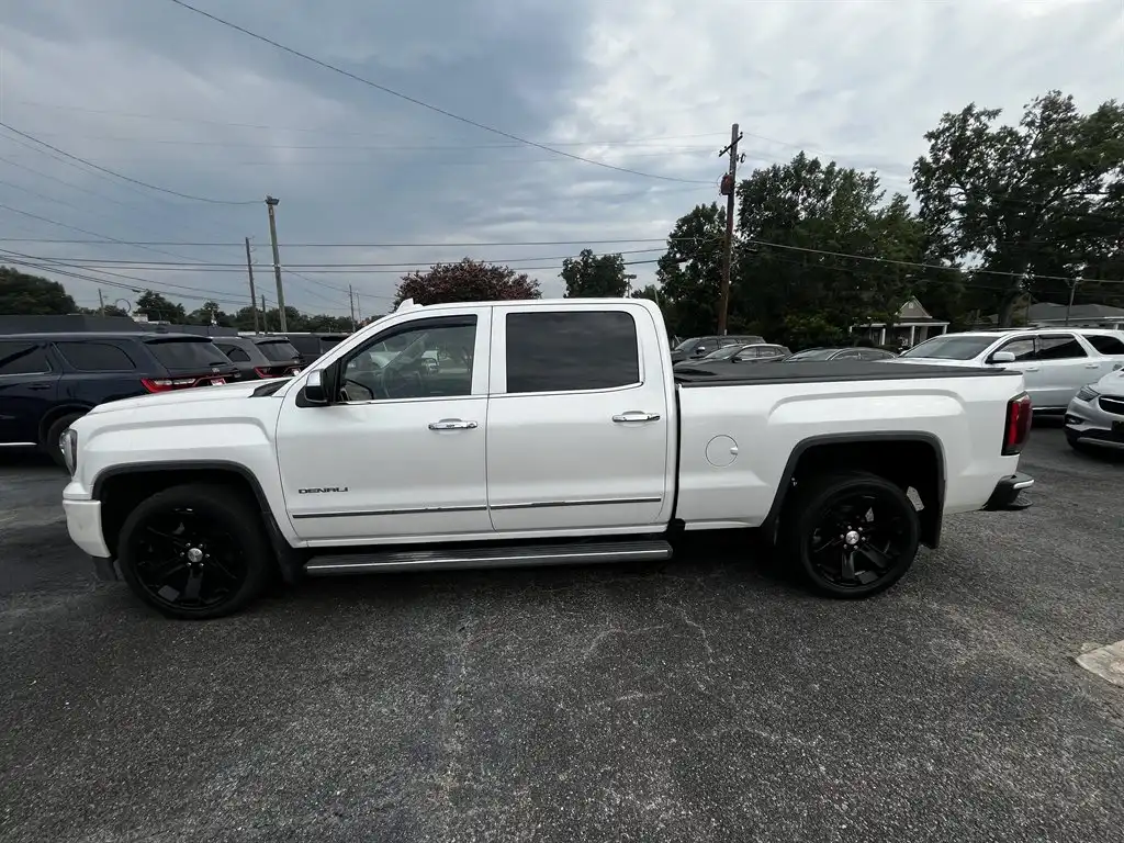 2016 GMC Sierra 4WD Crew Cab Standard Box's photo