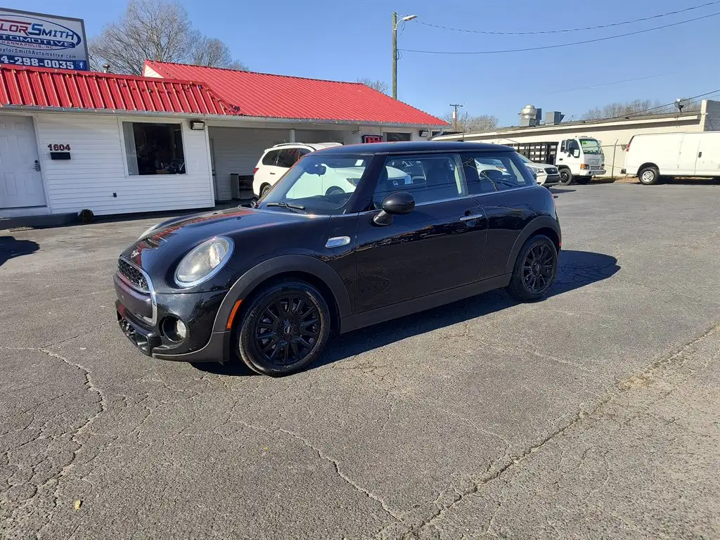 2019 MINI Hardtop Cooper S Classic's photo