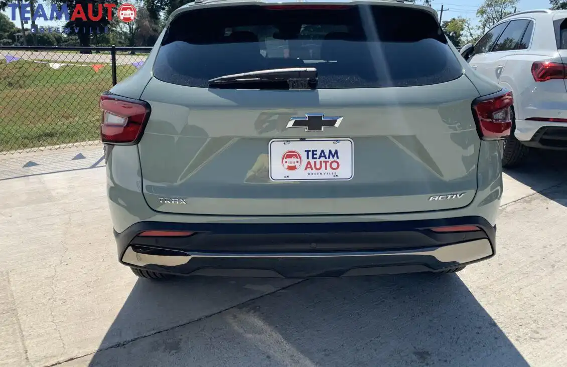 2026 Chevrolet Trax ACTIV FWD's photo