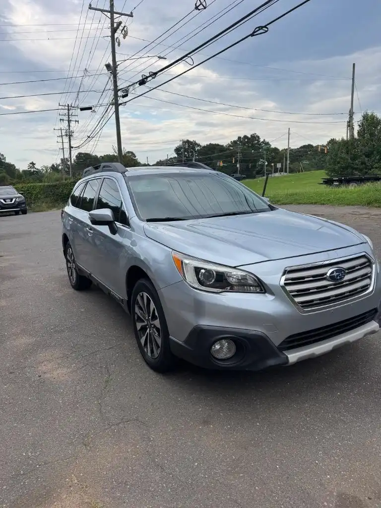 2017 Subaru Outback 2.5i Limited's photo