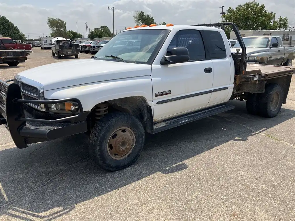 2001 Dodge Ram 1500 3500 ST 4X4 QUAD CAB DRW's photo