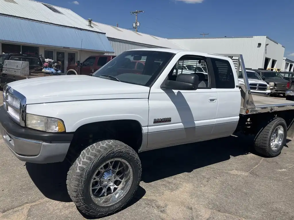 1997 Dodge Ram 1500 2500 4X4 CLUB CAB LWB's photo