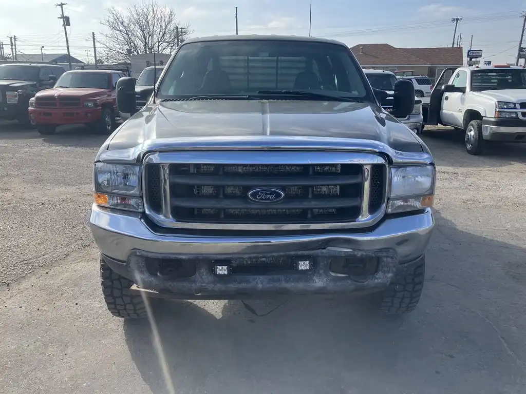 2002 Ford F-250 Lariat 4x4 Crew Cab SWB's photo