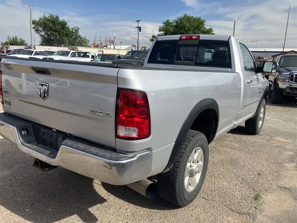 2014 RAM 2500 SLT 4X4 Regular Cab photo 5