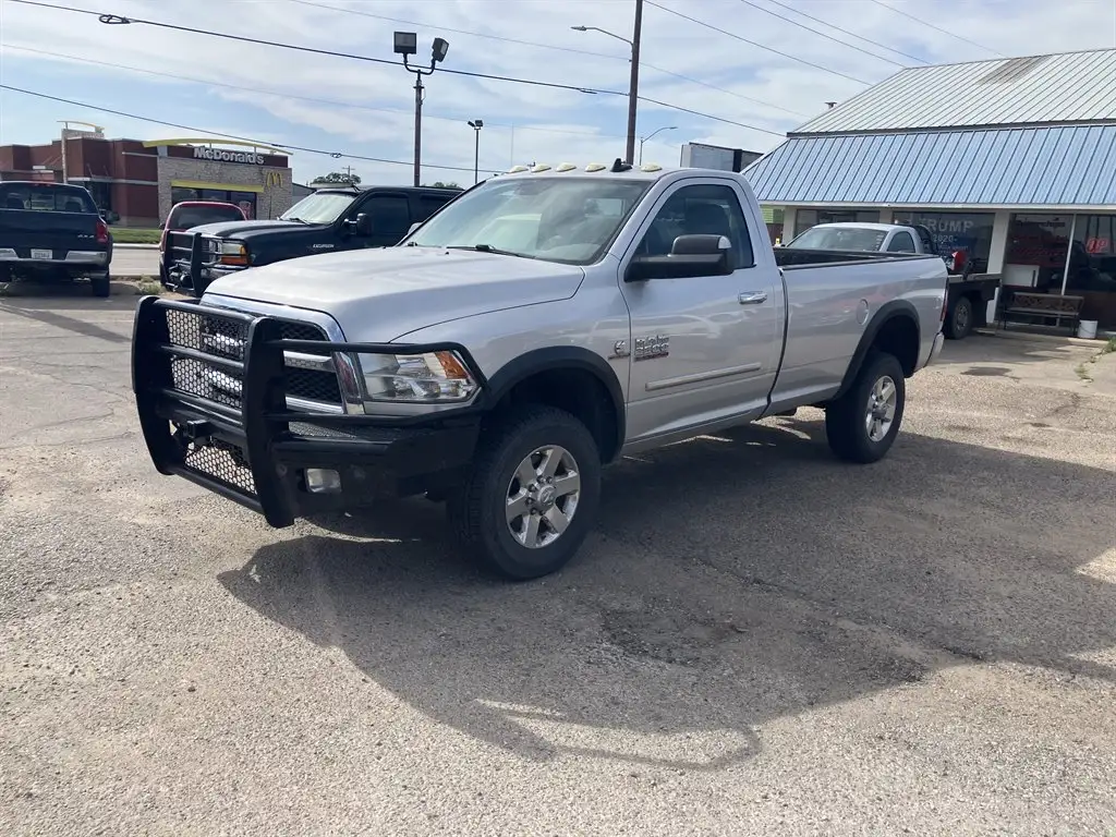 2014 RAM 2500 SLT 4X4 Regular Cab photo 1