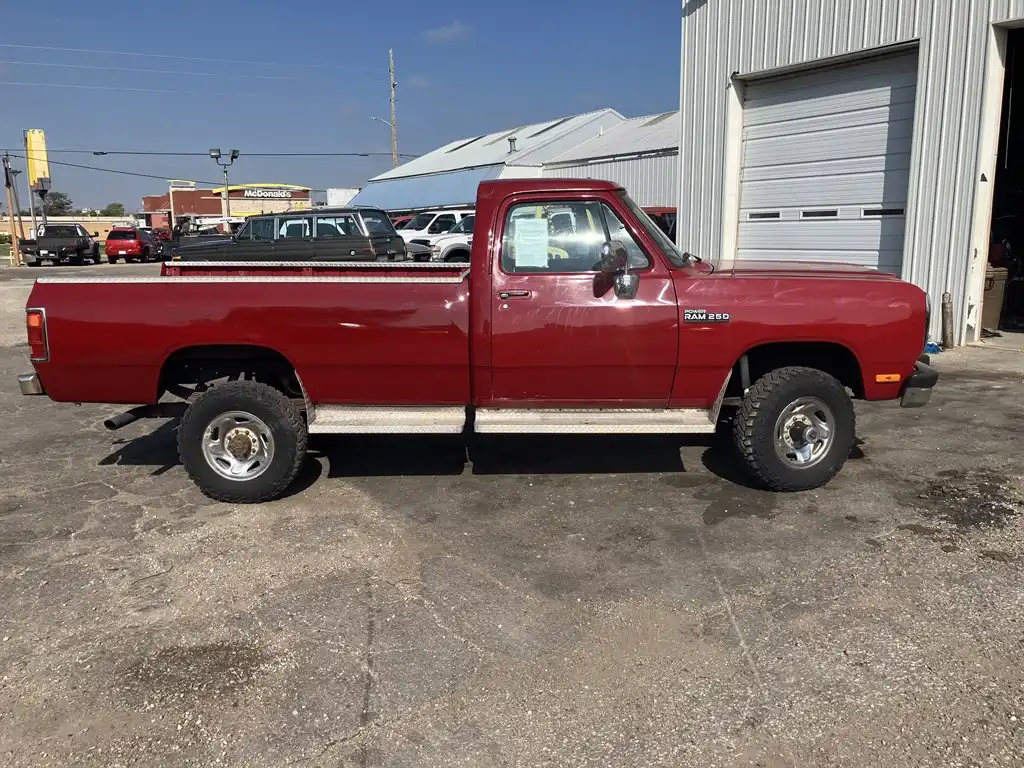 1991 Dodge W-Series Ram 250 Custom's photo