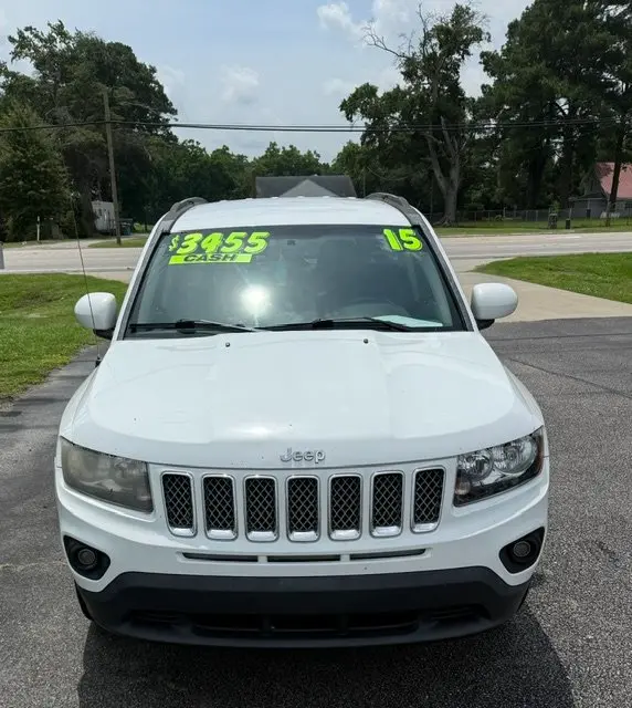 2015 Jeep Compass Latitude photo 3